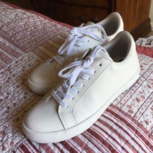 Steve Madden white tennis shoes